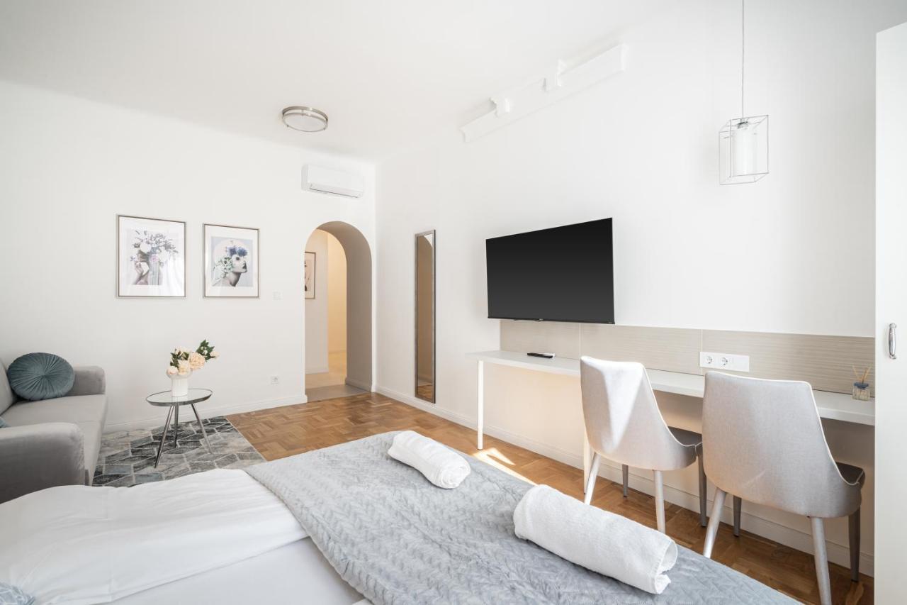 D71 - Central Cozy Suite, Best Location By Bqa Boedapest Buitenkant foto